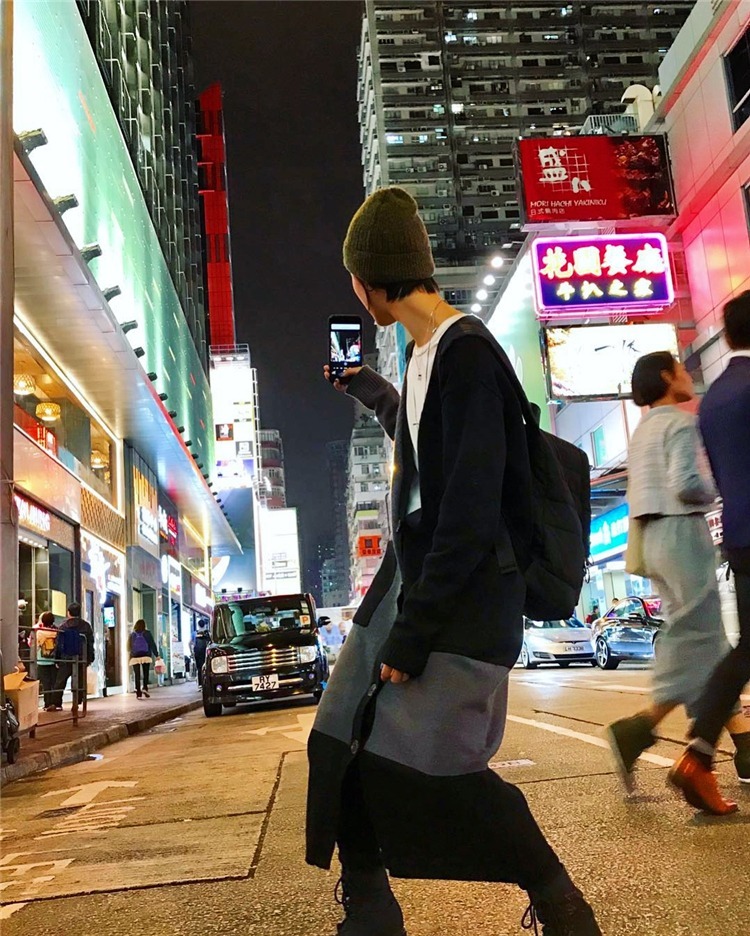 Các mẫu hiệu suất giá được khuyến nghị Áo khoác cardigan dài tay có độ tương phản vừa và nhỏ Túi vừa với hai túi áo len gile