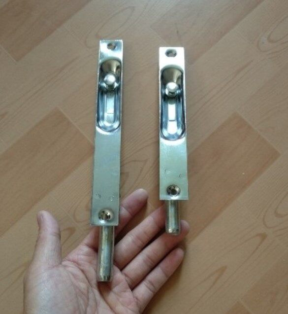 Security door Morning old door heaven and earth dark bolt double switch gate overpass invisible middle control bolt primary and secondary fire door