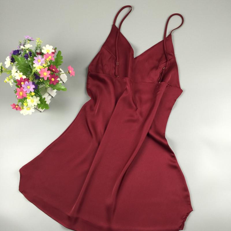 Váy ngủ cúp ngực gợi cảm ren nữ size lớn mùa đông backless Hàn Quốc phiên bản hè mỏng lụa V-cổ váy ngắn mùa thu dễ thương đầm nữ de thương