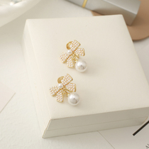 Temperament gentle bow pearl earrings ins Super fairy small fragrant wind earring mosquito plate earring ear clip