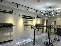  Wrought iron clothing store wall hanging combination shelf display rack front side hanger Mens and womens childrens clothing store clothes rack
