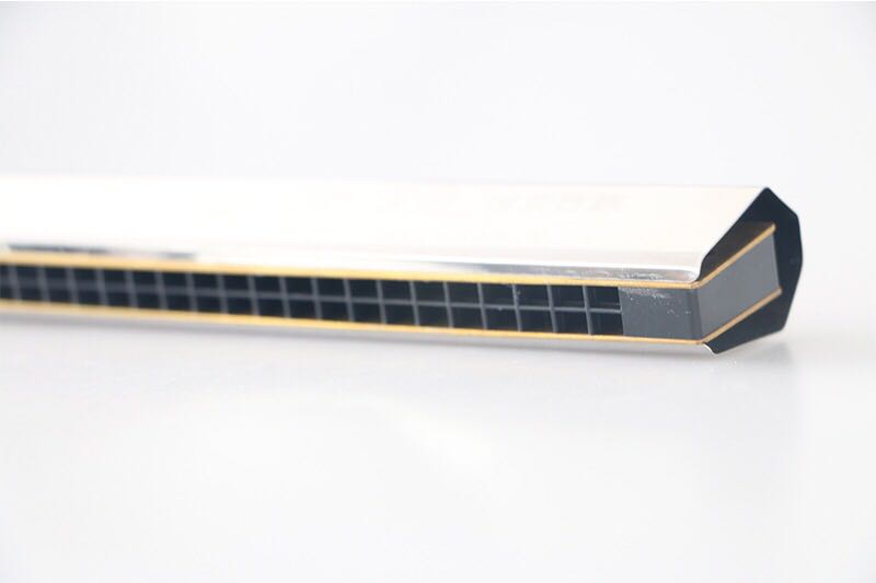 Dunhuang 28 hole compound harmonica 28 hole echo harmonica beginning c tune back the harmonica 28 hole accentuation harmonica