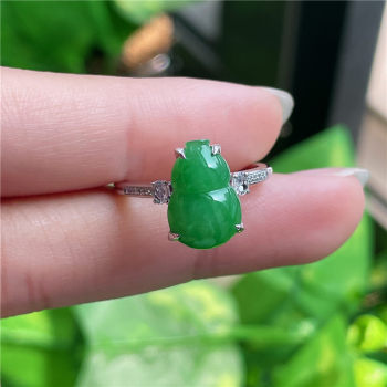 New product in september: hongyu jadeite 18k gold inlaid ice waxy green gourd exquisite ring a730919