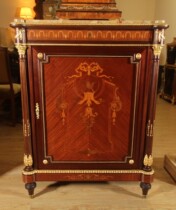 The Castle of Lion Western Antique in 19th Century Paris made of fine carpenter pieces of copper - gold decoration