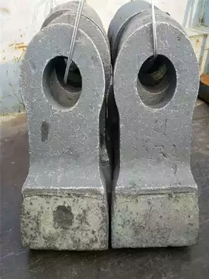 Mine sandstone hammer crusher hammer wear-resistant high chromium alloy stone crusher high manganese steel casting crusher hammer