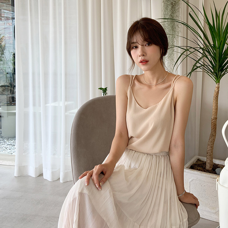 欧朵妮 V领丝绸缎面打底吊带背心