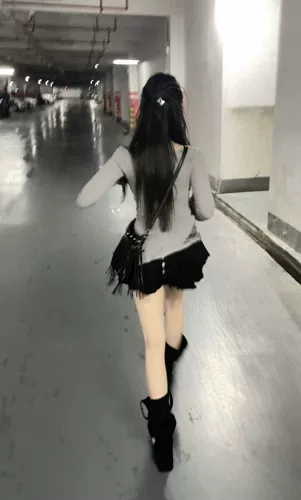 Панк-девчонка, старая, старая, юбка-юбка с тремя слоями