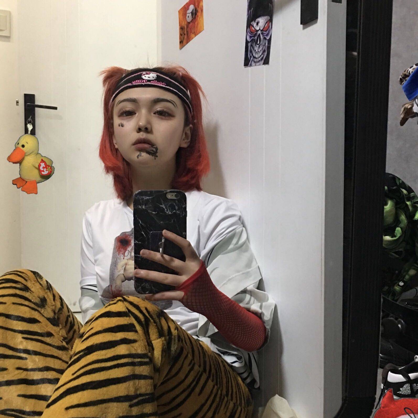 Transform into a cute girl-90s childlike spoof fan Hello elastic headband turban (send a pair of gloves)