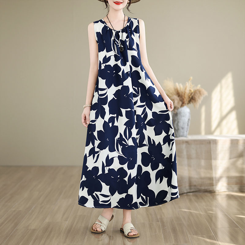 Cotton Silk Dress, New Summer Style, Large Size, Loose Beach Sleeveless Long Dress for Mothers, Vacation Tank Dress, Slimming Cotton Silk Dress, New Summer Style, Large Size, Loose Beach Sleeveless Long Dress for Mothers, Vacation Tank Dress, Slimming