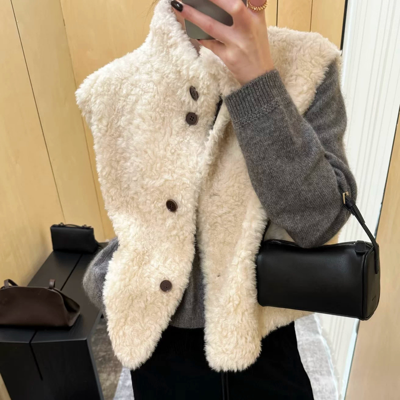 Lamb Wool Vest for Women, Winter 2026 New Style, Faux Fur Layered, Warm and Versatile, Trendy Vest Top Lamb Wool Vest for Women, Winter 2026 New Style, Faux Fur Layered, Warm and Versatile, Trendy Vest Top