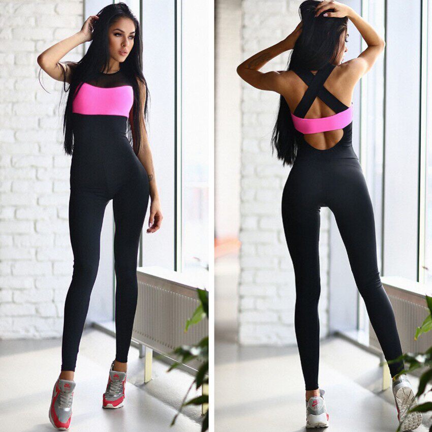 Женская одежда фитнес купить. Одежда для фитнеса. Комбинезон для фитнеса. Одежда для фитнеса для женщин. Комбинезон женский спортивный.