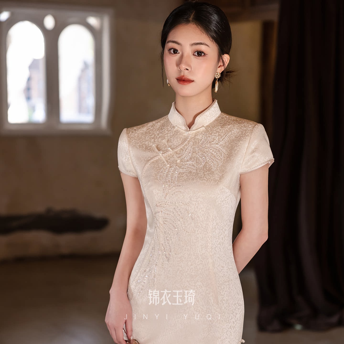 Jinyi Yuqi новое белое платье для помолвки в китайском стиле cheongsam 2026, новое платье для тостов, платье большого размера, которое можно носить ежедневно