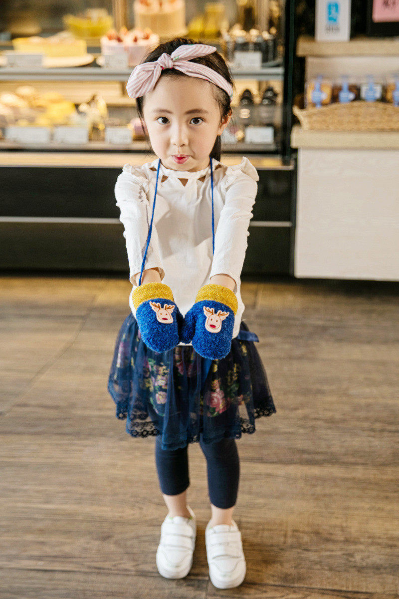 Зимние детские милые утепленные удерживающие тепло перчатки для мальчиков и девочек 