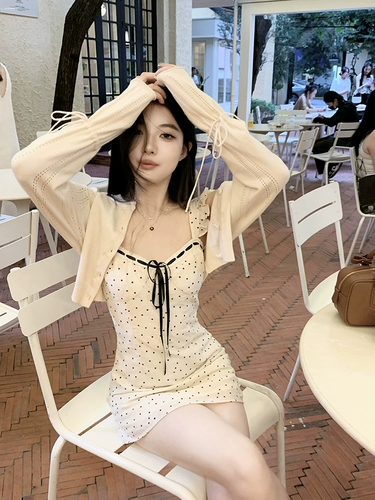 Элитное изысканное платье, юбка, яркий броский стиль, по фигуре