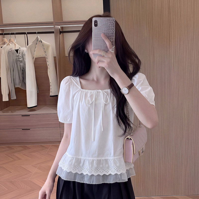 Korean-Style Square-Neck Ruffled Short-Sleeve Shirt for Women, Summer 2026, Plus-Size, Slightly Chubby, Puff-Sleeve Lace Patchwork Top Korean-Style Square-Neck Ruffled Short-Sleeve Shirt for Women, Summer 2026, Plus-Size, Slightly Chubby, Puff-Sleeve Lace Patchwork Top