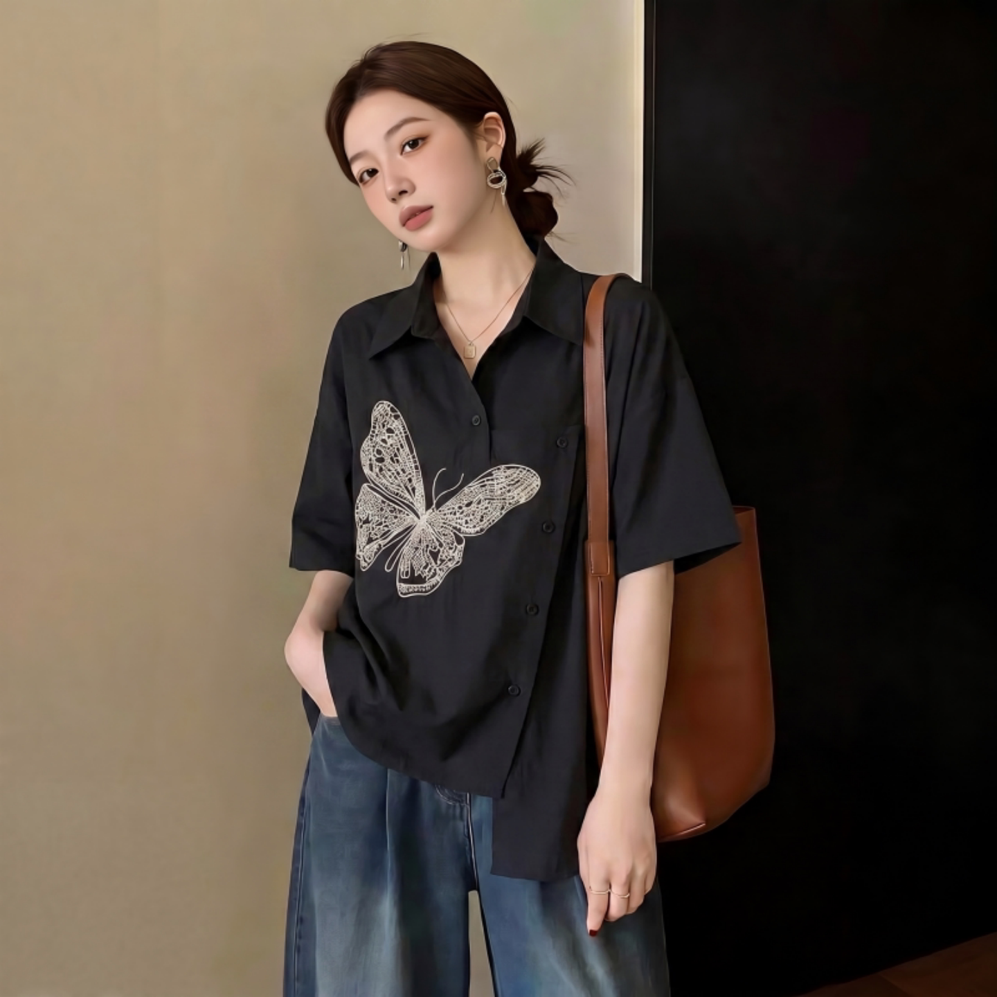 洋气减龄蝴蝶刺绣正肩短袖衬衫女2026夏季大码胖mm不规则别致上衣