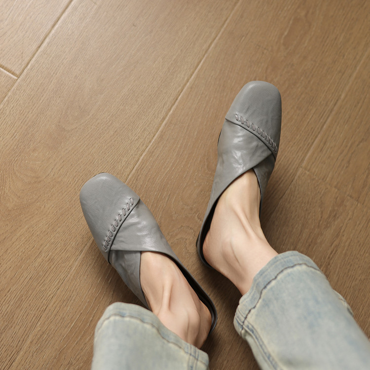French Retro Style Genuine Leather Toe-Cap Slippers for Women, Summer Slip-On Flat Breathable Mules for Outdoor Wear, Gray Square Toe