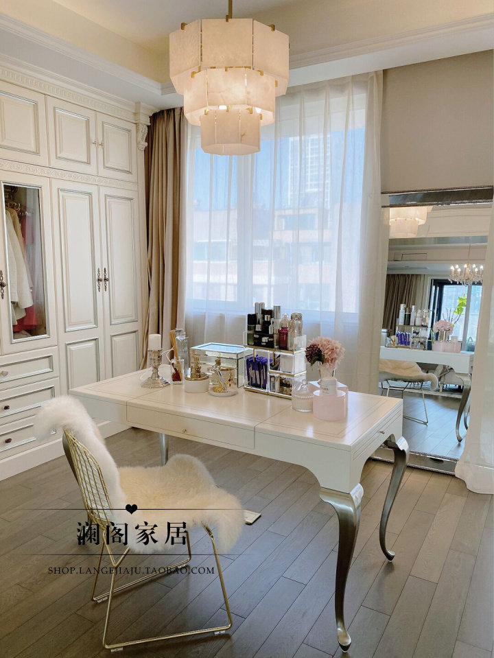 American neoclassical postmodern makeup table solid wood makeup table tennis red makeup table solid wood desk