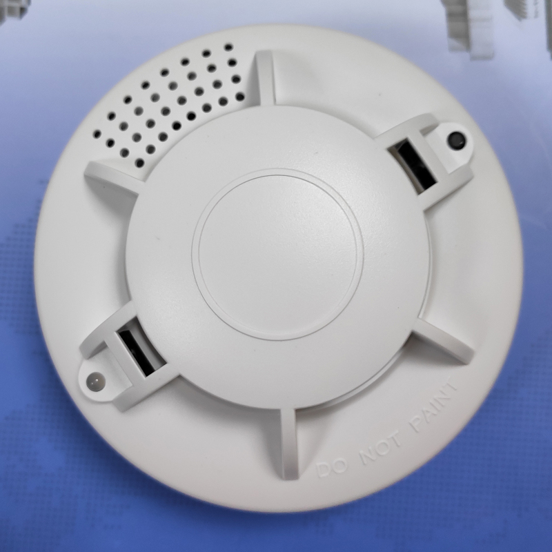 AC110-240V Fire Smoke Sensor AC Independent Alarm 9V Battery Standby Photoelectric Fire Detector