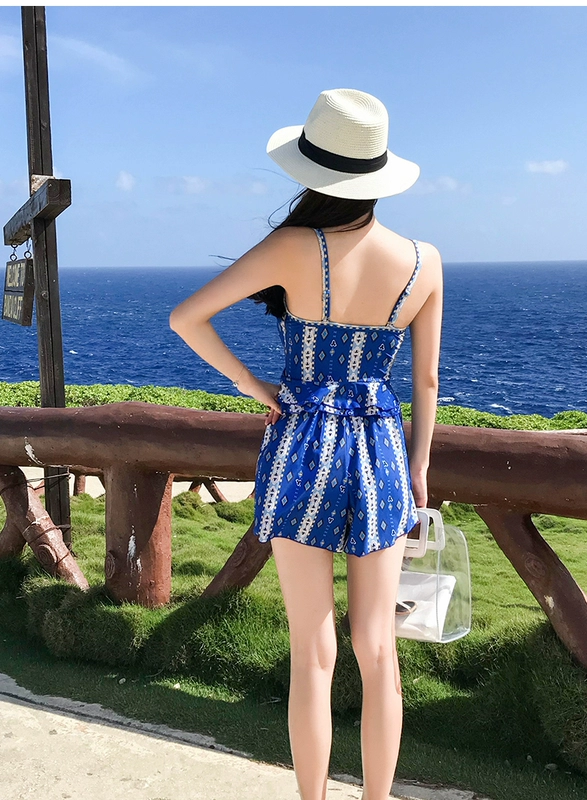 Áo tắm nữ liền kề bảo thủ góc phẳng giảm béo bụng nhỏ ngực tụ tập sinh viên Hàn Quốc suối nước nóng nhỏ nước hoa đồ bơi - Bộ đồ bơi One Piece
