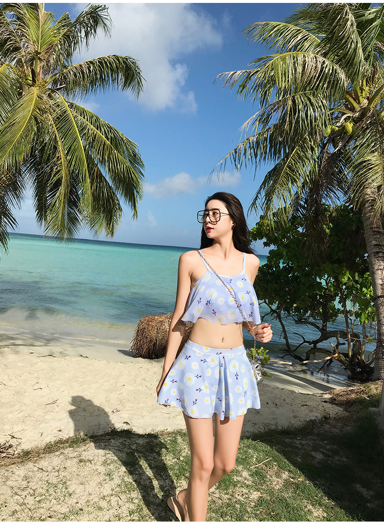 Áo tắm nữ kiểu váy xẻ góc phẳng mỏng ngực nhỏ tụ tập sinh viên Hàn Quốc bong bóng mùa xuân nóng hè nhỏ áo tắm tươi - Bộ đồ bơi hai mảnh bộ đồ bơi nữ 2 mảnh	