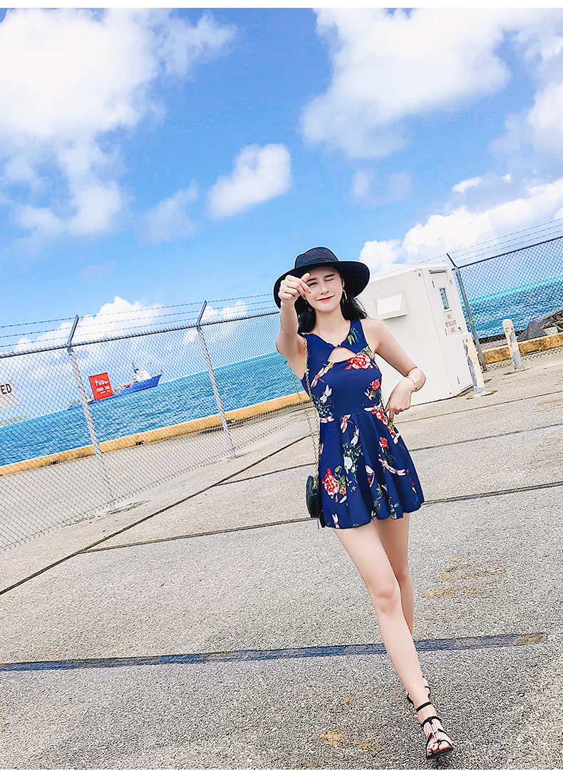 Áo tắm nữ bó sát bảo thủ ngực nhỏ tụ tập gợi cảm Hàn Quốc được che bụng mỏng kích thước váy liền thân nóng bỏng thời trang áo tắm - Bộ đồ bơi One Piece bộ đồ bơi nữ liền thân