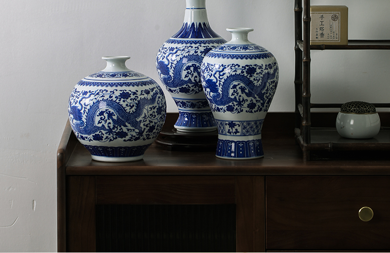 Blue and white porcelain of jingdezhen ceramics bound branch ceramic vase furnishing articles sitting room of Chinese style of Blue and white porcelain home decoration