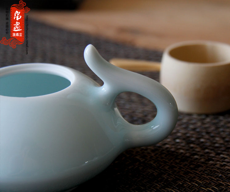 Clearance of jingdezhen ceramic mini huai single pot of tea pot porcelain teapot kung fu tea pot single pot