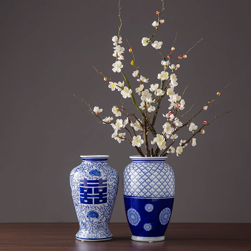 Jingdezhen ceramic furnishing articles home sitting room archaize handicraft decoration Chinese flower arranging decoration of blue and white porcelain vase