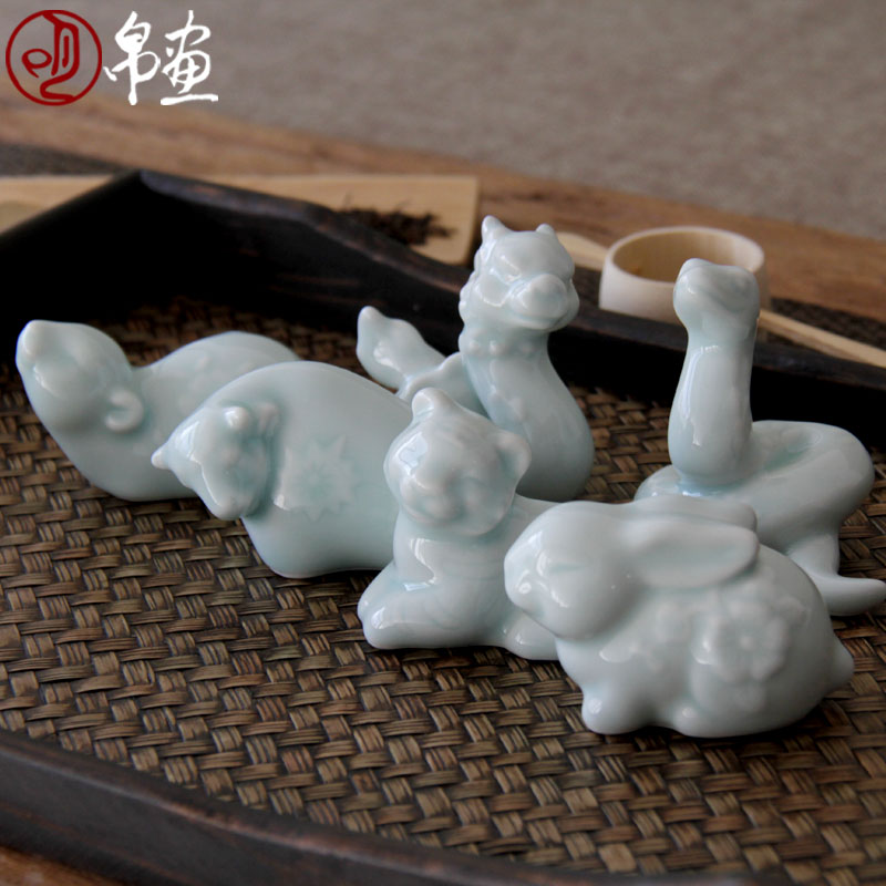 Jingdezhen ceramic zodiac furnishing articles of a full set of the family decorates a small animal ins creative express it in the desktop accessories