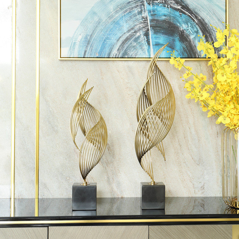 Eurostyle home Ornament Pendulum with Xuanguan TV Cabinet Wine Cabinet Metal Creative Light Extravagant Furnishing Nordic-Like Inter-Board Decoration