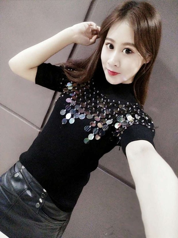 Mùa thu đông 2017 áo len mới của phụ nữ phiên bản ngắn tay Hàn Quốc của chiếc áo sơ mi tự cao nửa cổ áo màu xanh lá cây áo sơ mi sequin áo len nữ form rộng