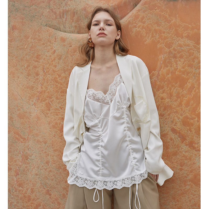 Acetate Satin Glossy Lace Patchwork Drawstring Camisole for Women, White V-Neck Base Shirt for Layering under a Suit