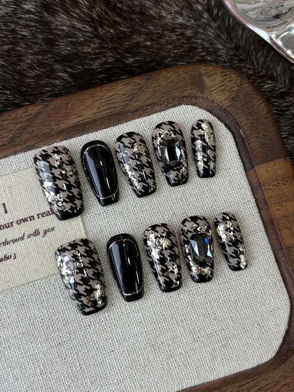 【】Black and White Houndstooth Niche Design High-End Short Handmade Press-On Nails Small Gold Brick Pure Handmade 【】Black and White Houndstooth Niche Design High-End Short Handmade Press-On Nails Small Gold Brick Pure Handmade