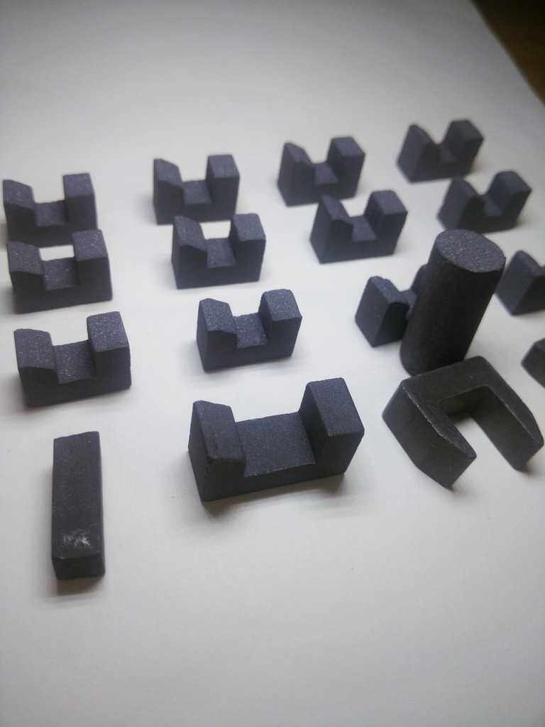 The heat treatment sensor guides the magnet to be made.