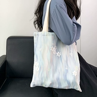 Сумка на одно плечо, в цветочек, с вышивкой