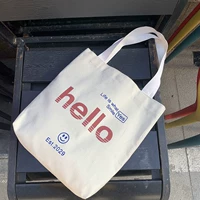 Портативная бежевая небольшая сумка