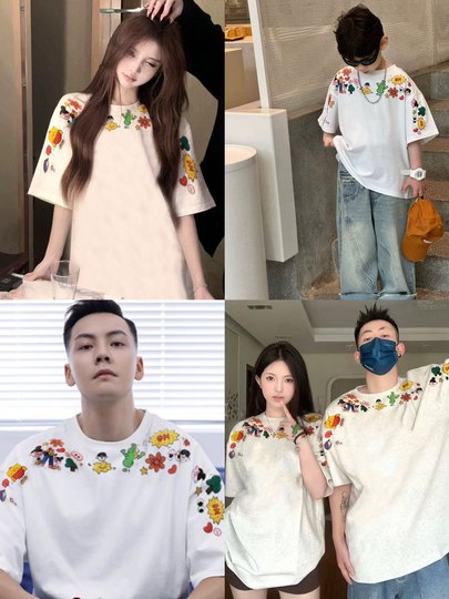 Spezielle Eltern-Kind-Kleidung, eine dreiköpfige Familie, Sommerbaby, Mutter und Tochter, großes Graffiti-Kurzarm-T-Shirt aus reiner Baumwolle