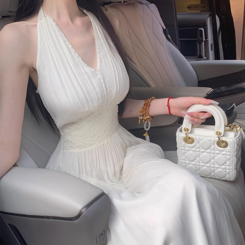 First Love White Moonlight Halter Neck V-Neck Dress for Women, Summer Registration Ceremony White Dress, Waist-Cinching, Slimming, Elegant Long Dress