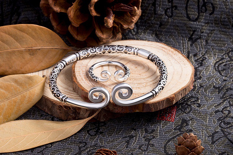 Cổ điển Nổi Móng Tay Vòng Đeo Tay Qi Tian Da Sheng Nam và Nữ Vài Sinh Viên Tôn Ngộ Không Vàng Hoop Wristband Quà Tặng