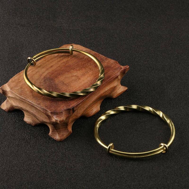 Brass Bracelet, Simple Solid Twisted Pattern, Smooth Surface, Push-Pull Bracelet, Brass Bracelet for Women, Adjustable Copper Jewelry