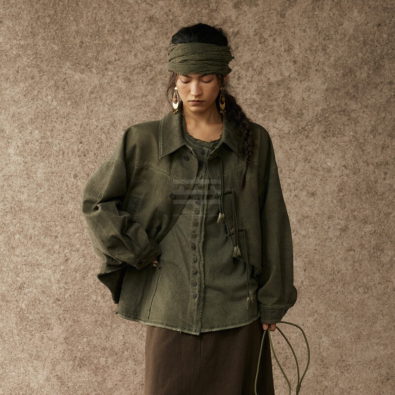 Catalpalew'Sencha' Ecological Aesthetics Walnut Shell & Pine Needle Tanned Seed Jacket