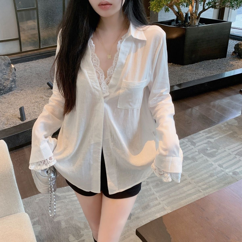 White Cotton-Linen Sun Protection Shirt for Women, Petite Size, Summer Thin Style, Stylish Design, Faux Two-Piece V-Neck Lace Sun Protection Cardigan