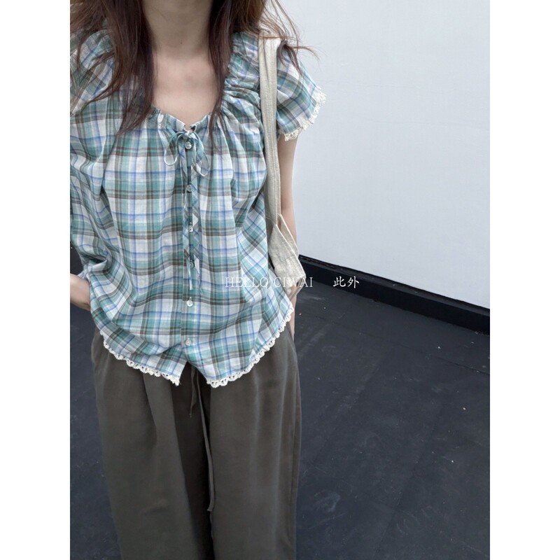 In Addition, the Plaid Color-Blocked Tie-Neck Shirt for Women, New Summer 2026 Style, Loose Short T-Shirt with a Pastoral Style and Short Sleeves