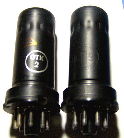Imported electron tube 6П9 (6P9P 6AG7) next to the thermal cathode power amplification pentade