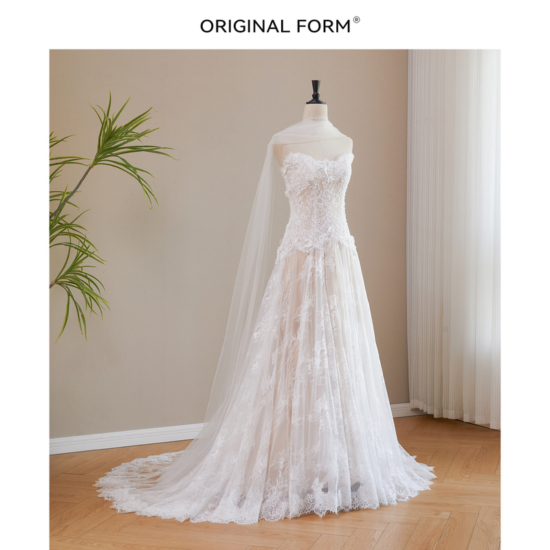 French Retro Lace Light Wedding Dress, Slim Fit Mermaid Evening Gown, Lawn Wedding, White Elegant Bridal Gown for Outdoor Photoshoot French Retro Lace Light Wedding Dress, Slim Fit Mermaid Evening Gown, Lawn Wedding, White Elegant Bridal Gown for Outdoor Photoshoot
