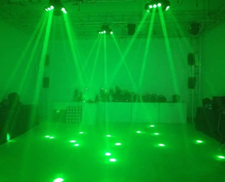 Đèn LED đủ màu chín mắt lắc đầu chùm đèn cưới laser hiển thị thiết bị KTV thanh quét sân khấu bán nóng đèn led sân vườn
