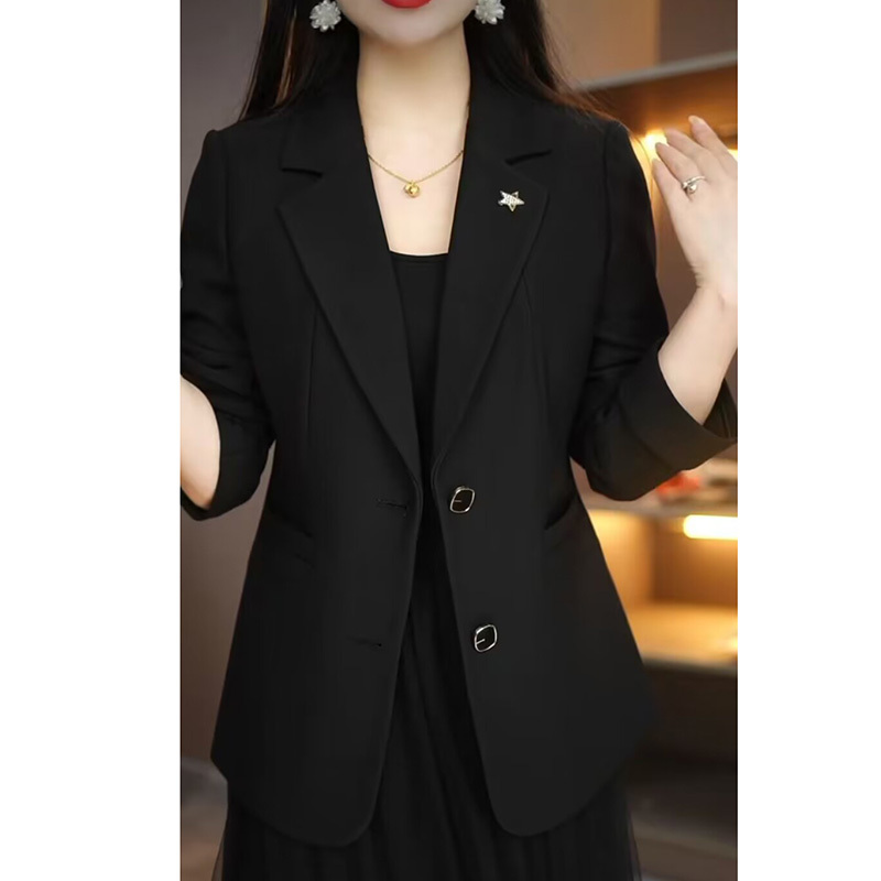 Middle-Aged Women's Spring and Autumn Blazer 2026 New Style Black Slim-Fit Slimming Mom's Autumn Suit Jacket