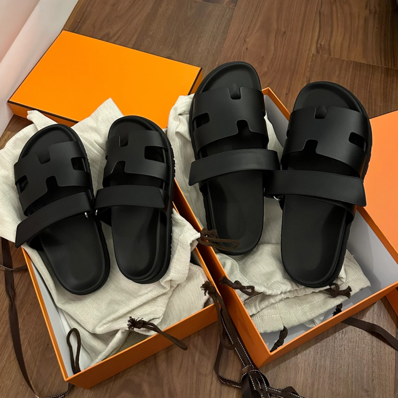 2026 Spring/Summer New Style One-Strap Slippers for Women and Men, Versatile Thick-Soled Casual Sports Sandals