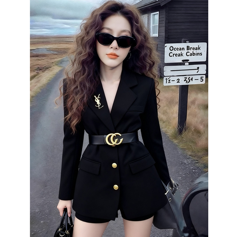 High-End Black Blazer for Women, Long-Sleeved, Double-Breasted, Waist-Cinching, Professional Attire, Fashionable Shorts, Two-Piece Commuter Suit
